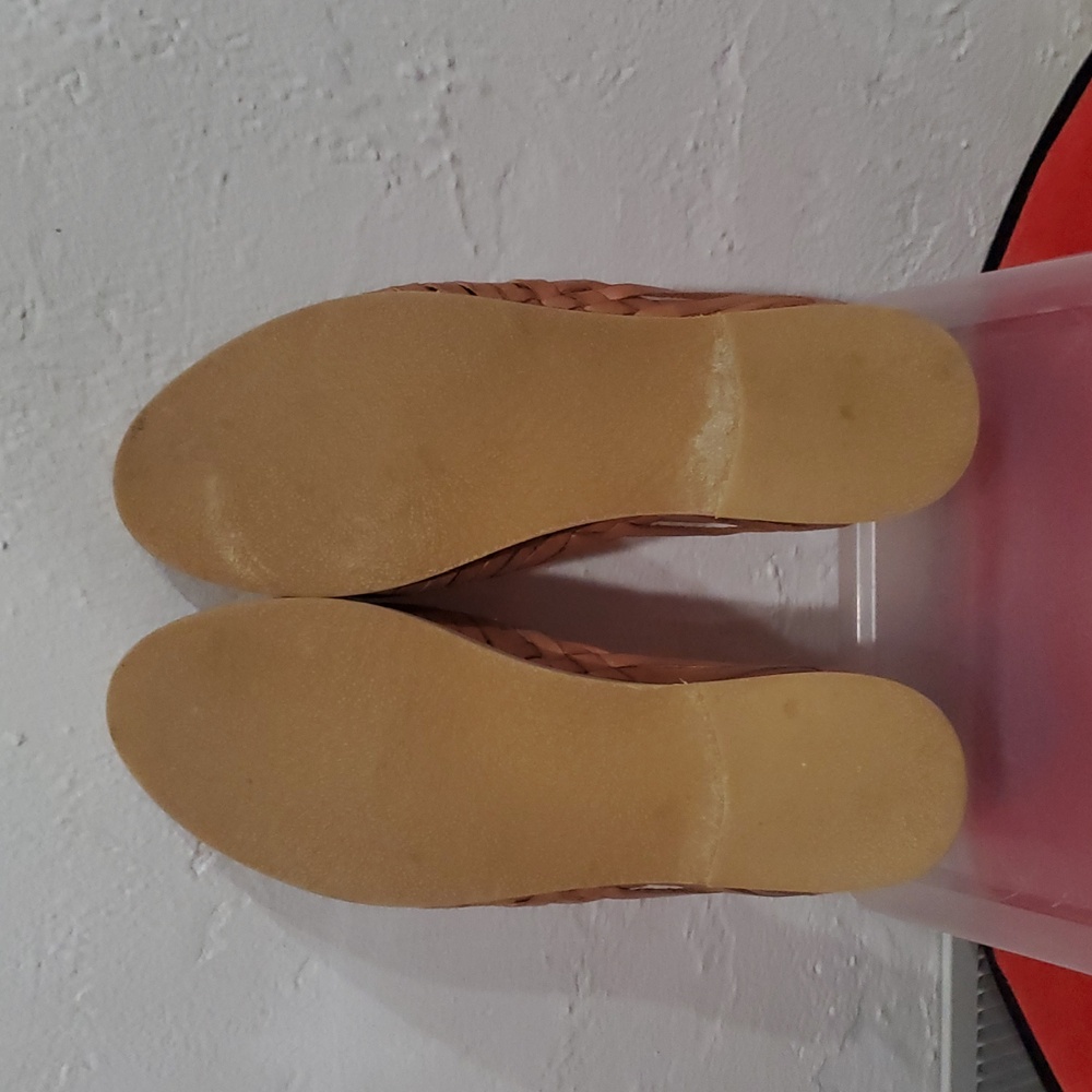 Elegant Tan Leather Loafers - Picture 6 of 11